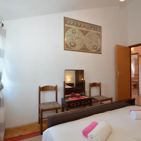 Konukevi House Orhideja 3*