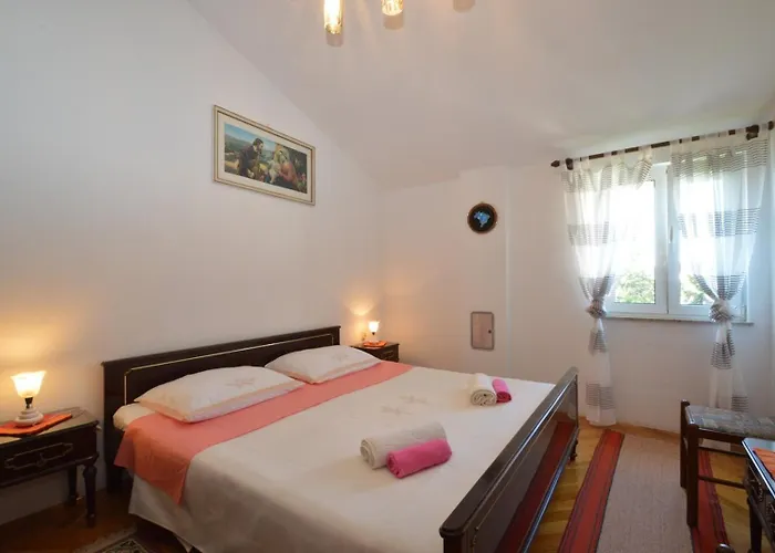 House Orhideja Maison d'hôtes